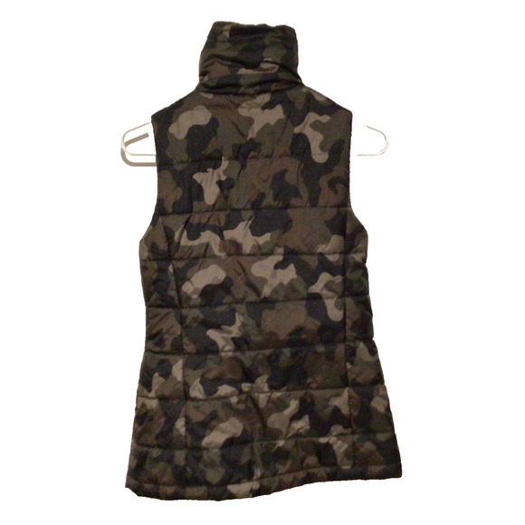 Arizona Jean Co Women’s Camo Puffer Vest Full Zip Sleeveless Jacket XS - Picture 3 of 3